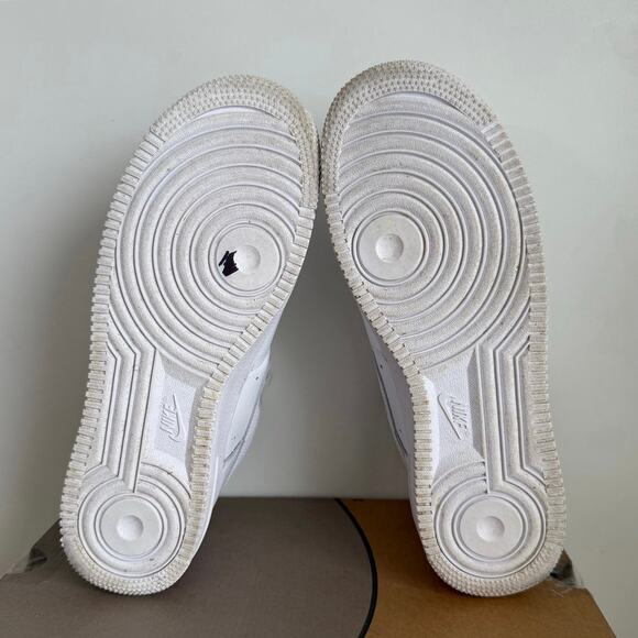 Nike Air Force 1 ‘Triple White’ Men Sneakers- SZ 9.5 main image 4